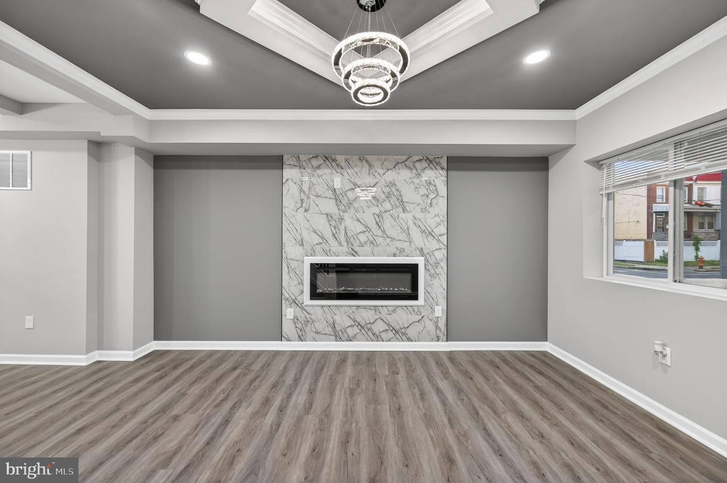1122 Bonaparte Avenue photo 4