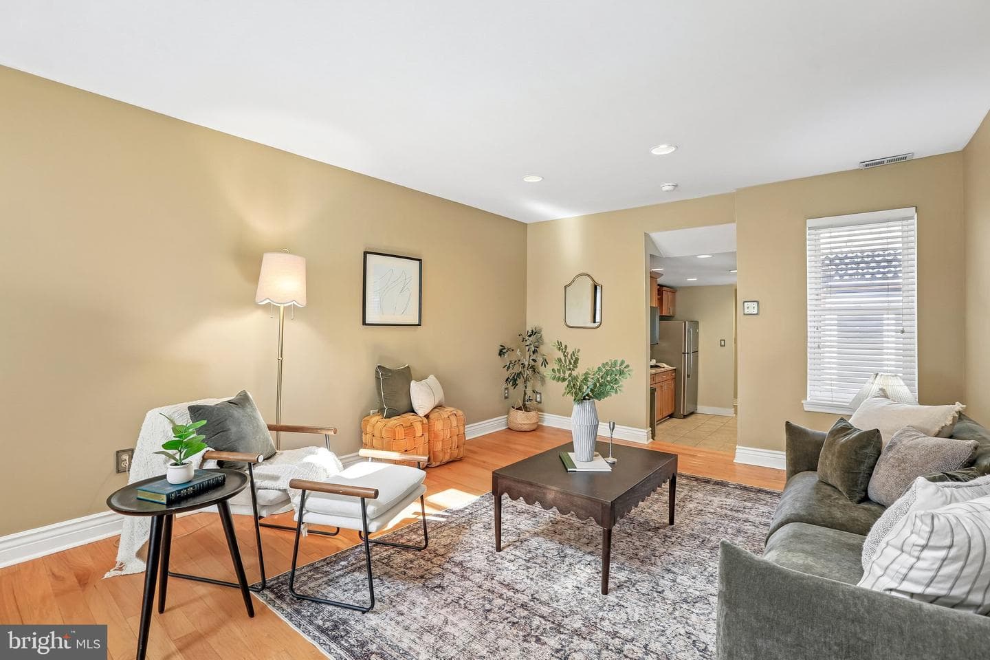 32 W Montgomery Street #f photo 3