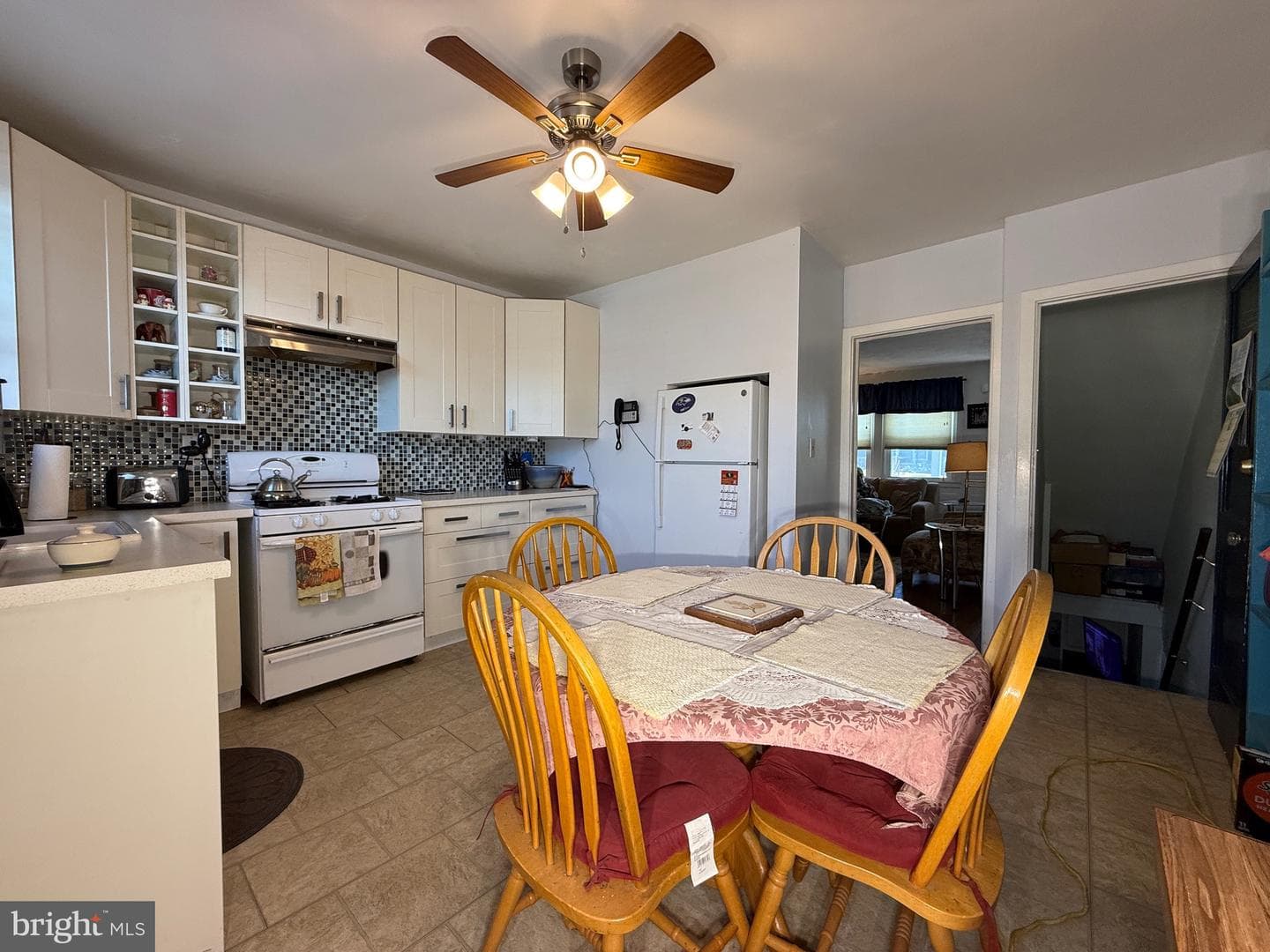 1338 W 37th Street photo 10
