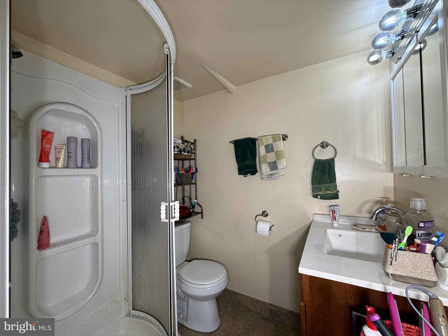1338 W 37th Street photo 24