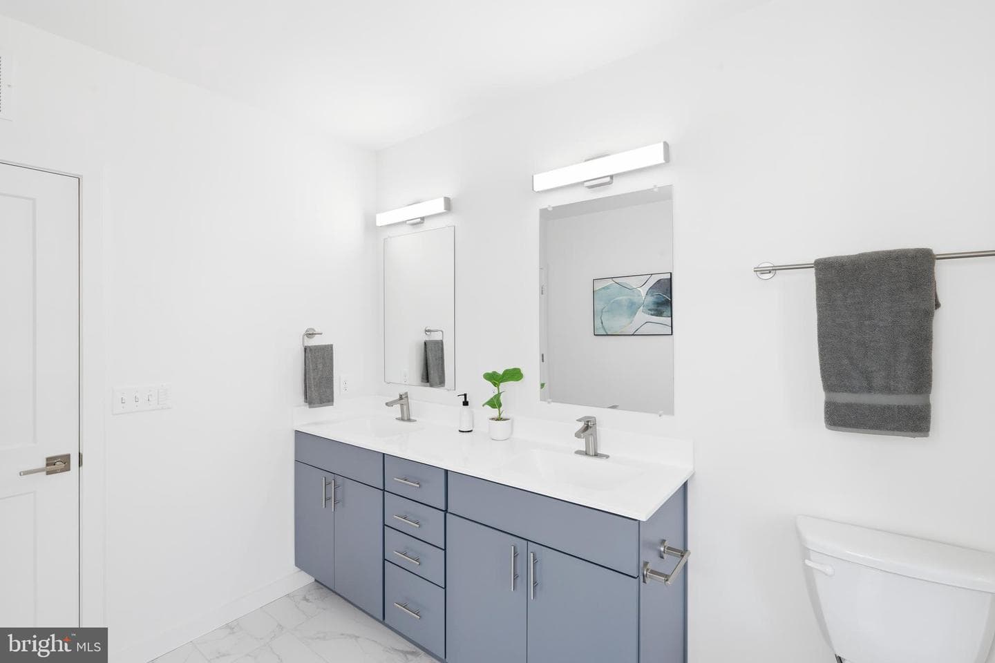710 Mura Street photo 28