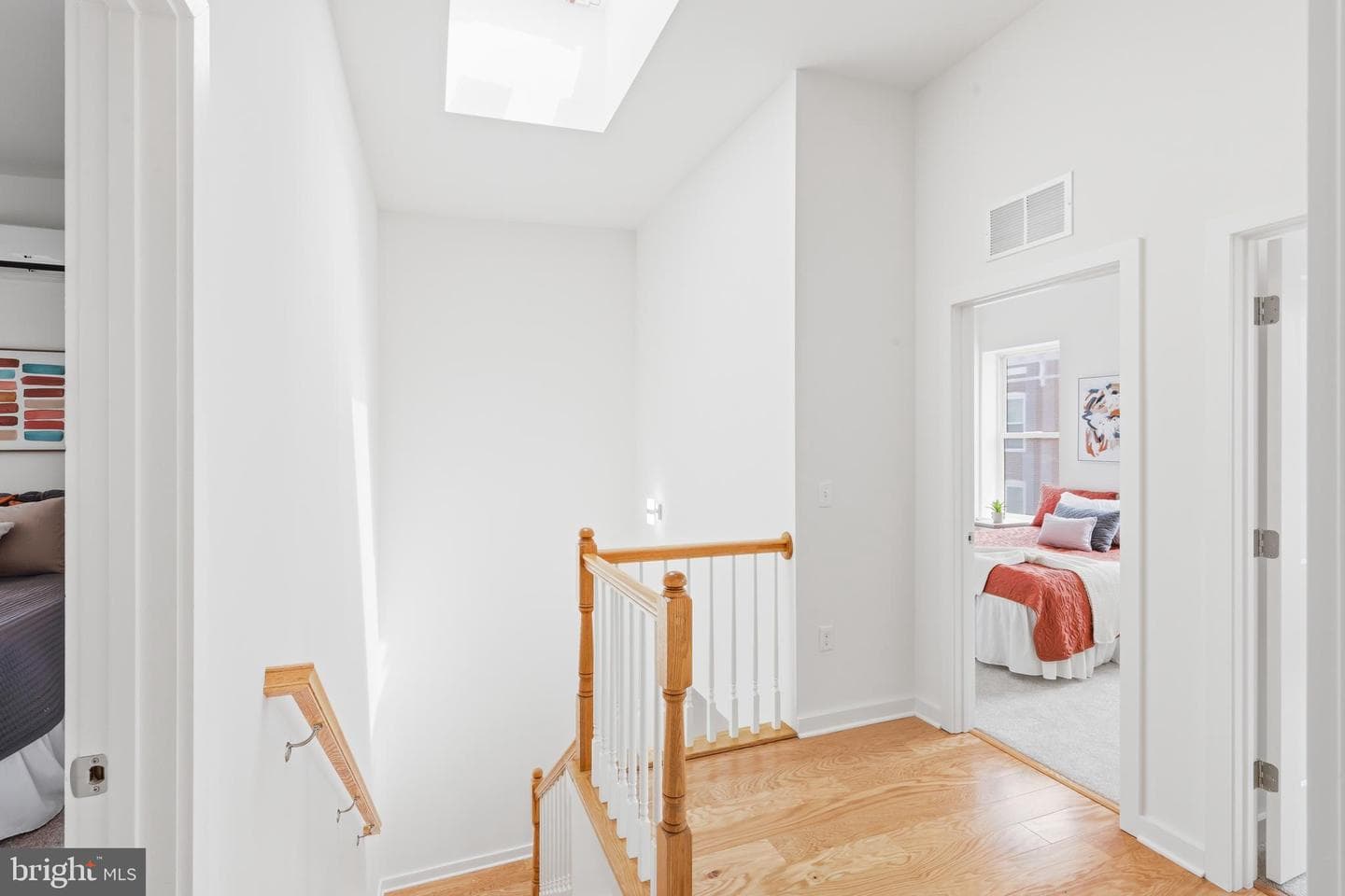 710 Mura Street photo 30