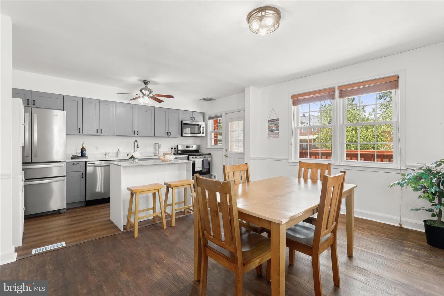 6022 Loch Raven Boulevard photo 13