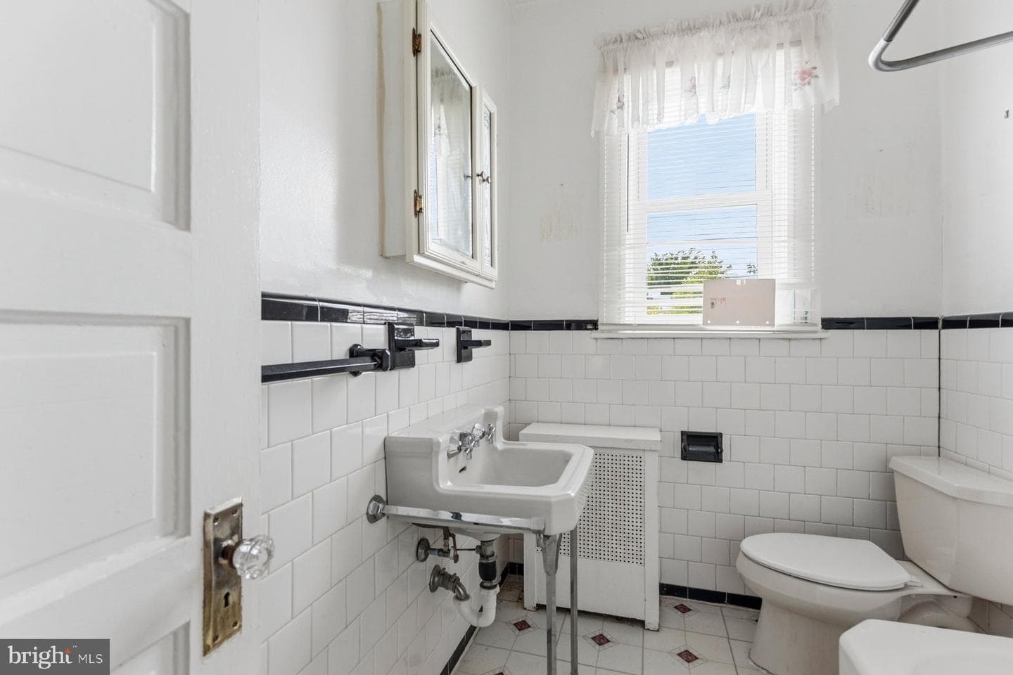 1615 E 31st Street photo 19