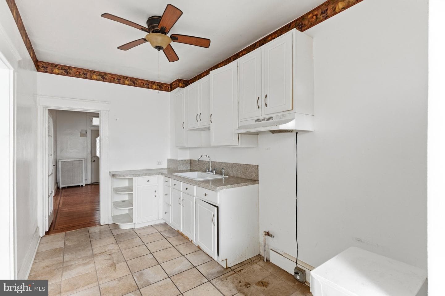 1615 E 31st Street photo 5