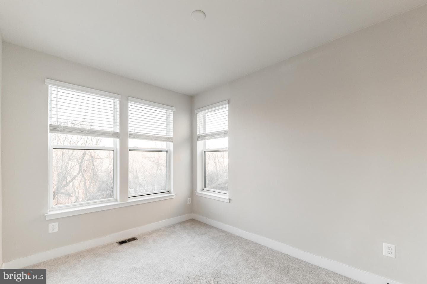 4404 Roland Heights Avenue photo 24