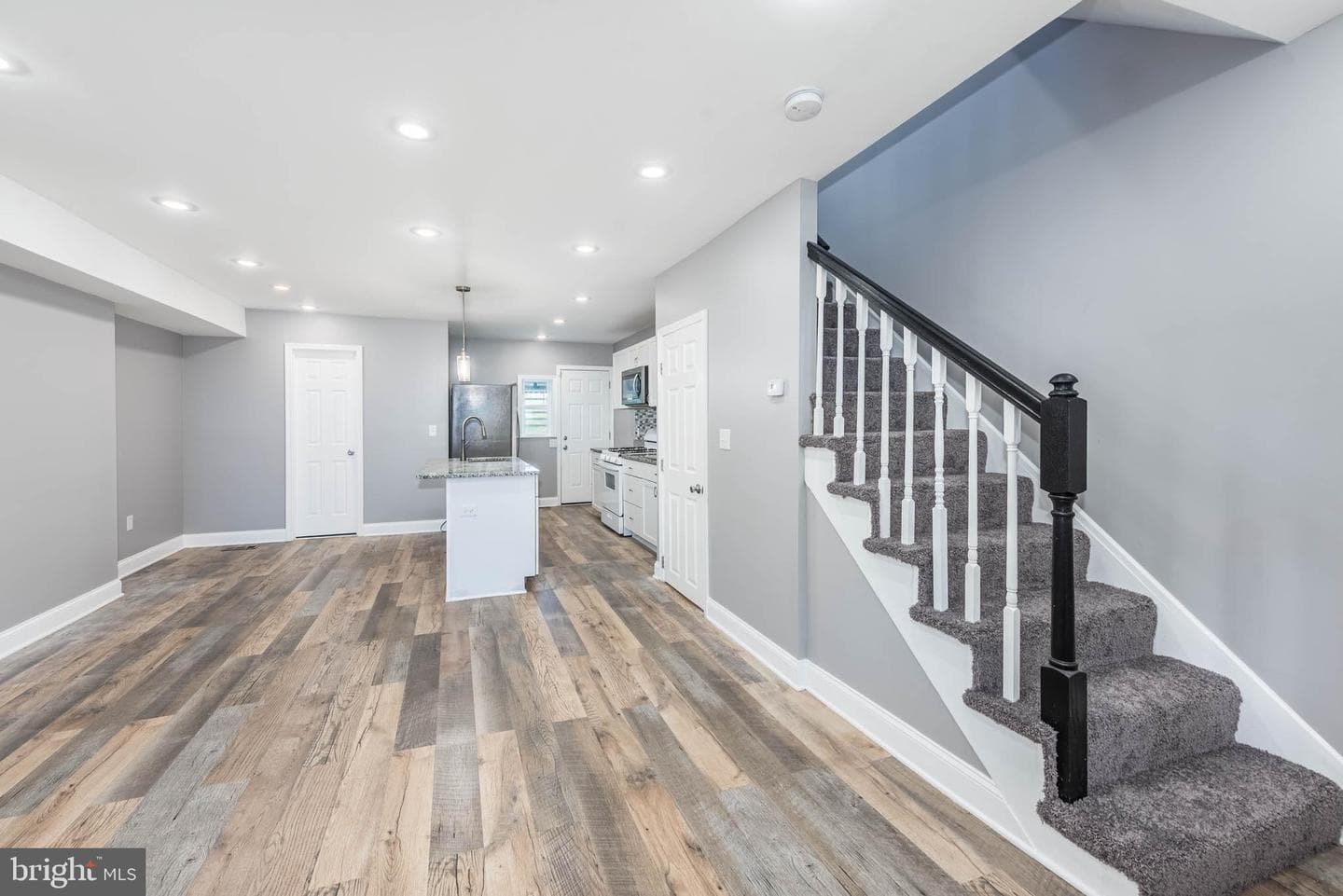 4921 Edgemere Avenue photo 3