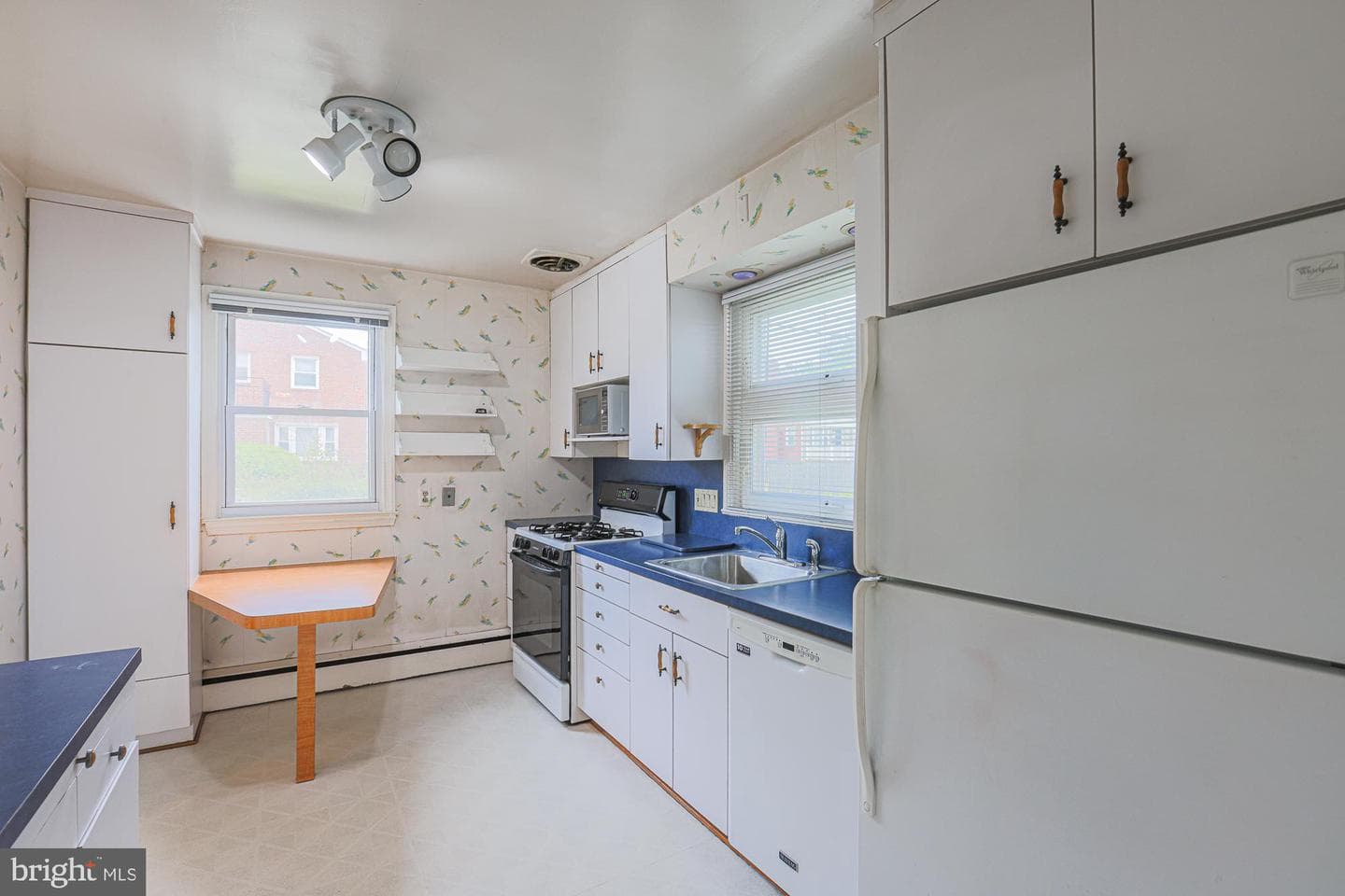 3106 Labyrinth Road photo 20