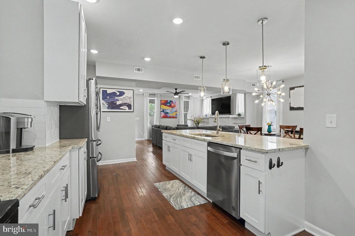 3818 Fernhill Avenue photo 10
