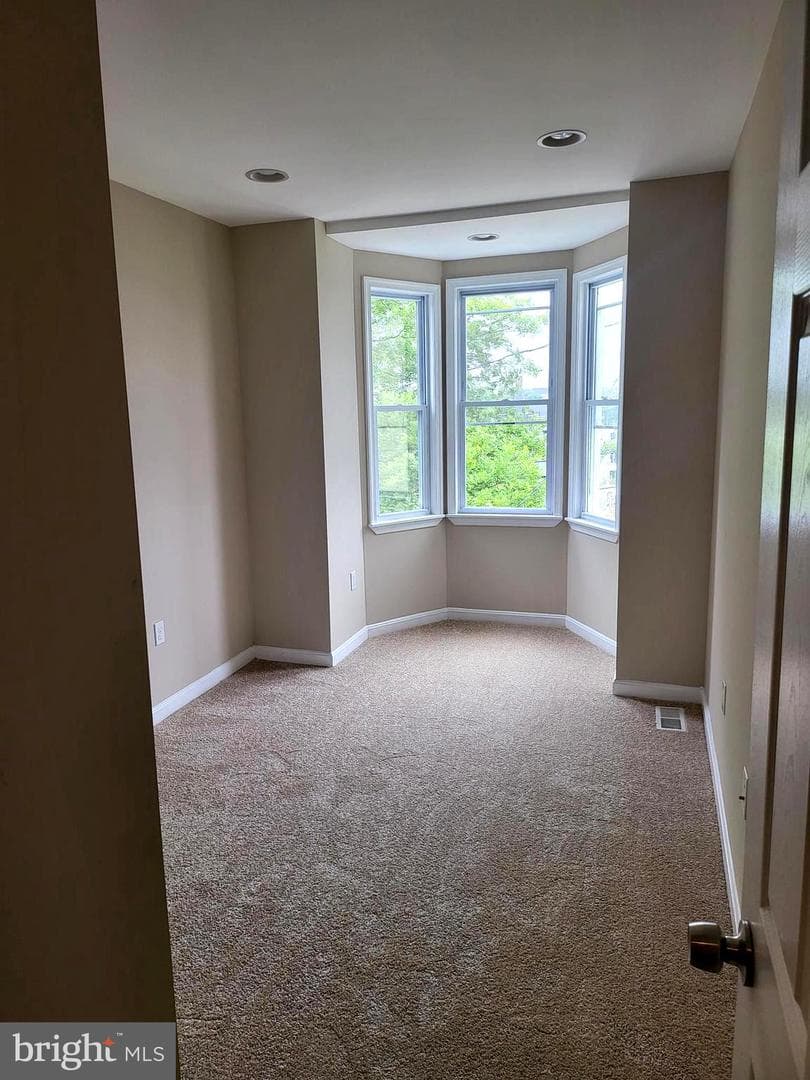1403 N Bond Street photo 11