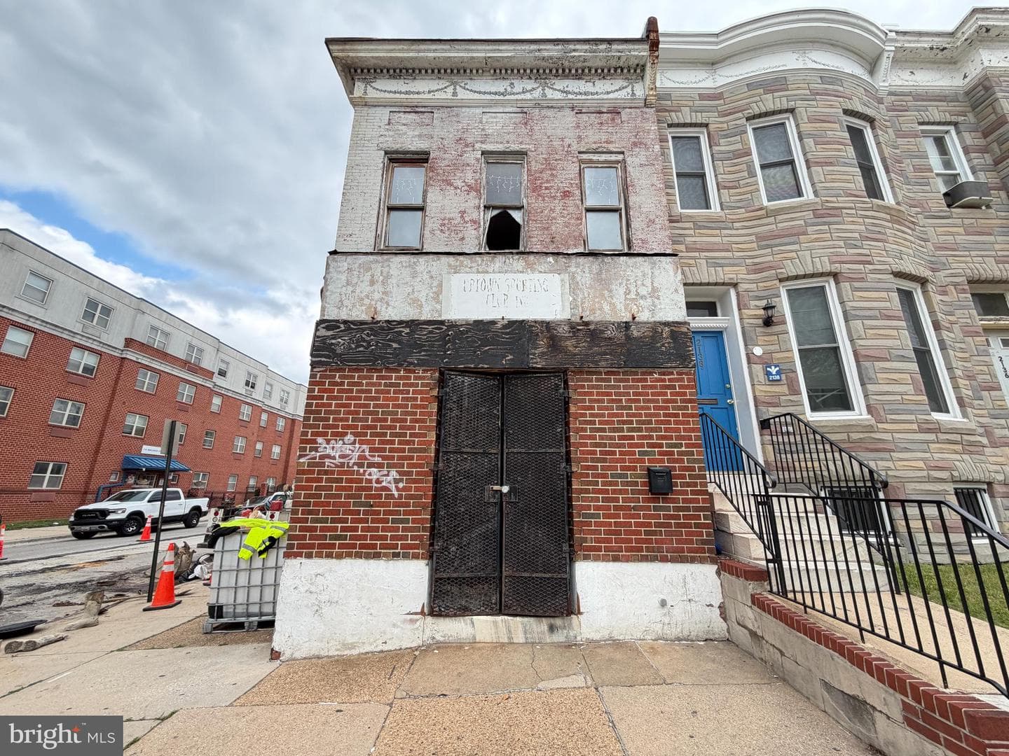 2140 W Baltimore Street