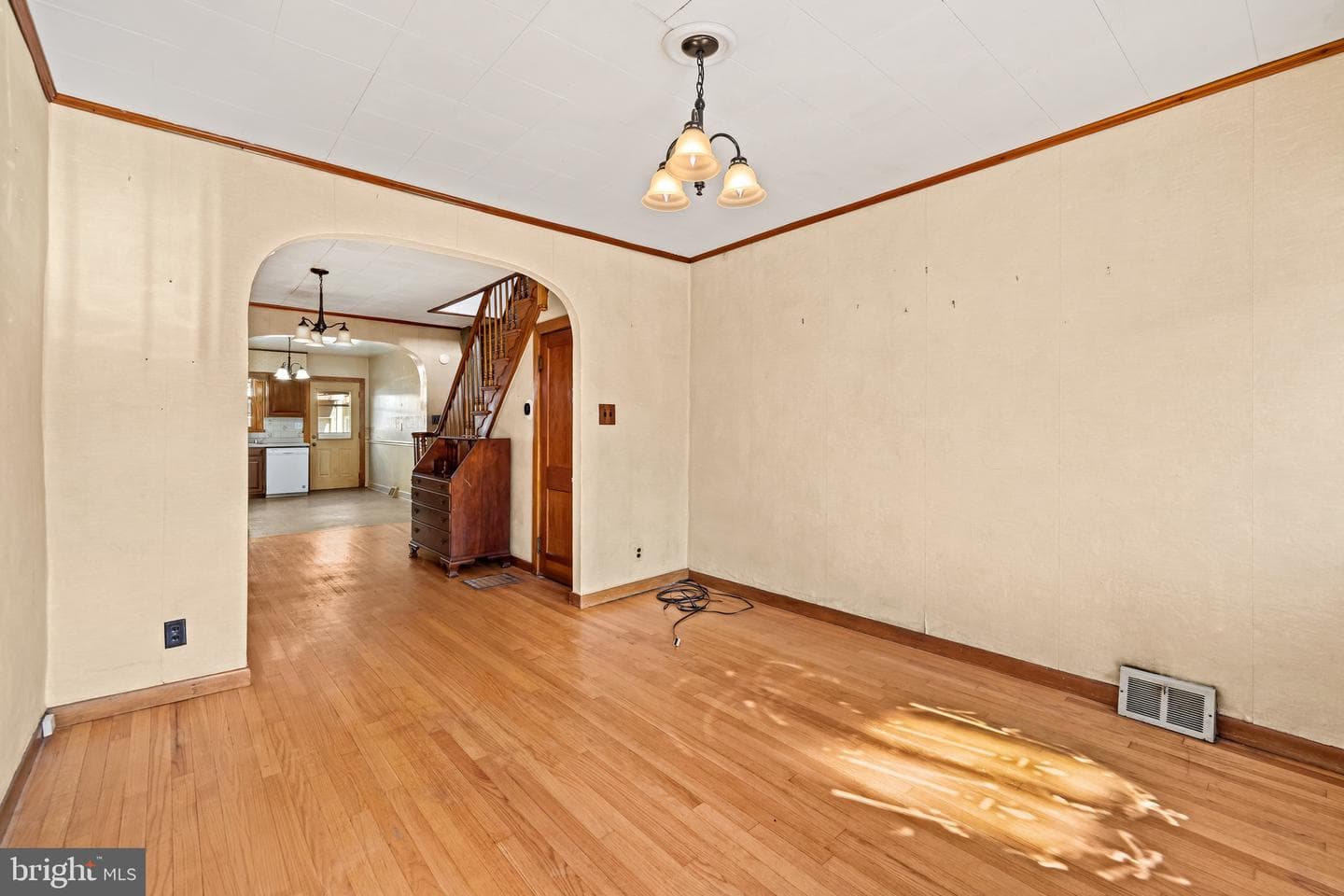 1414 Andre Street photo 5