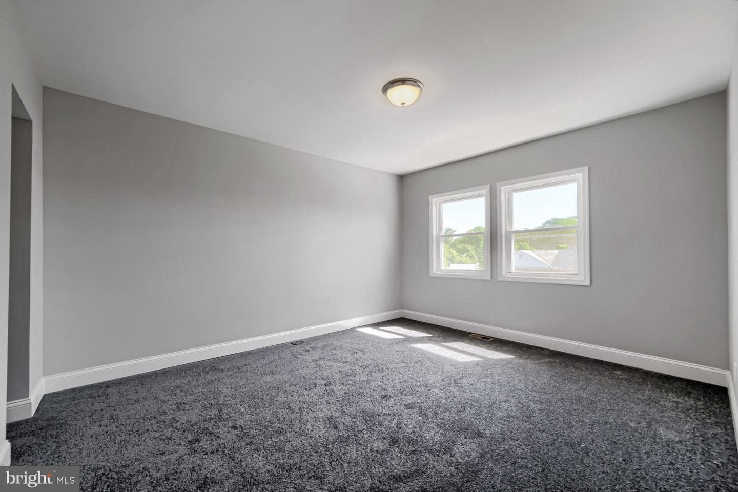 38 N Bernice Avenue photo 20