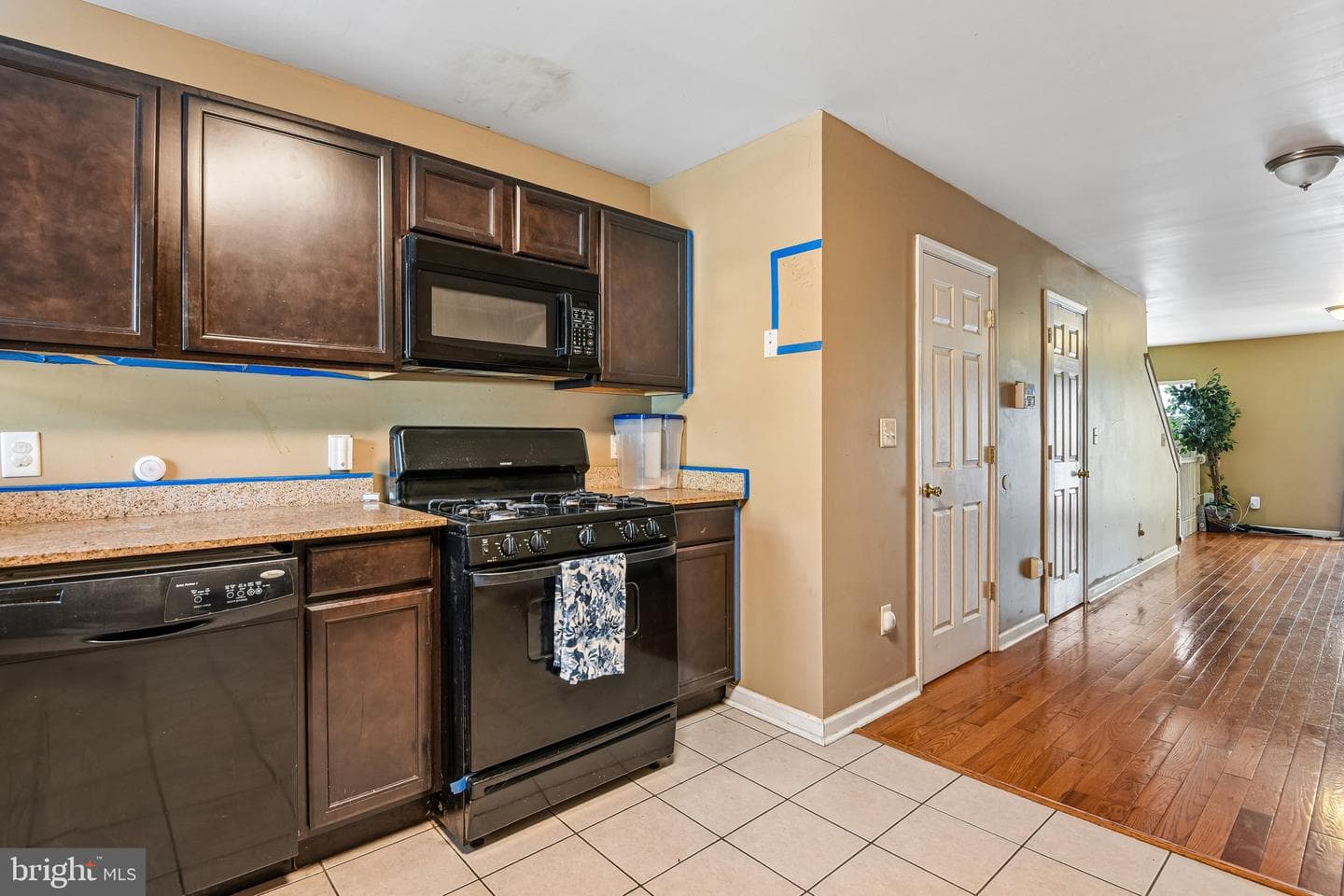 408 E Federal Street photo 18