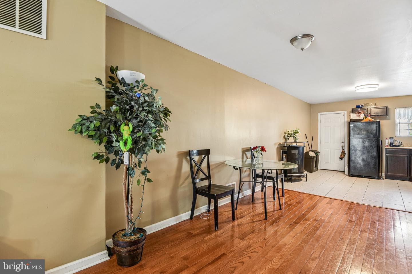 408 E Federal Street photo 8