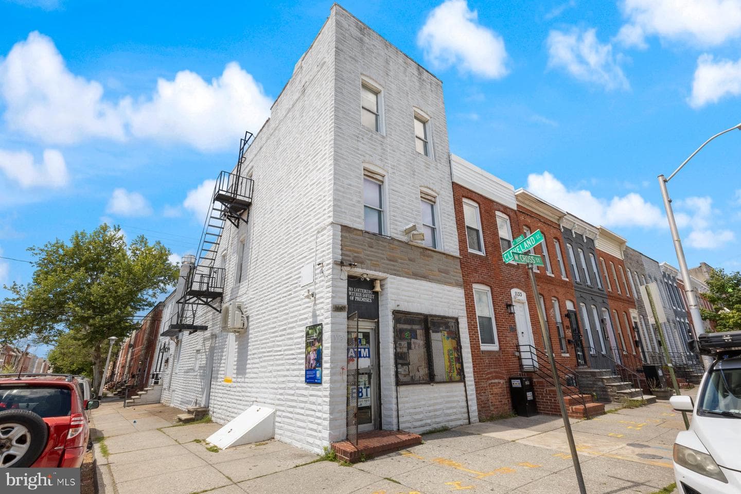 1131 W Cross Street photo 5