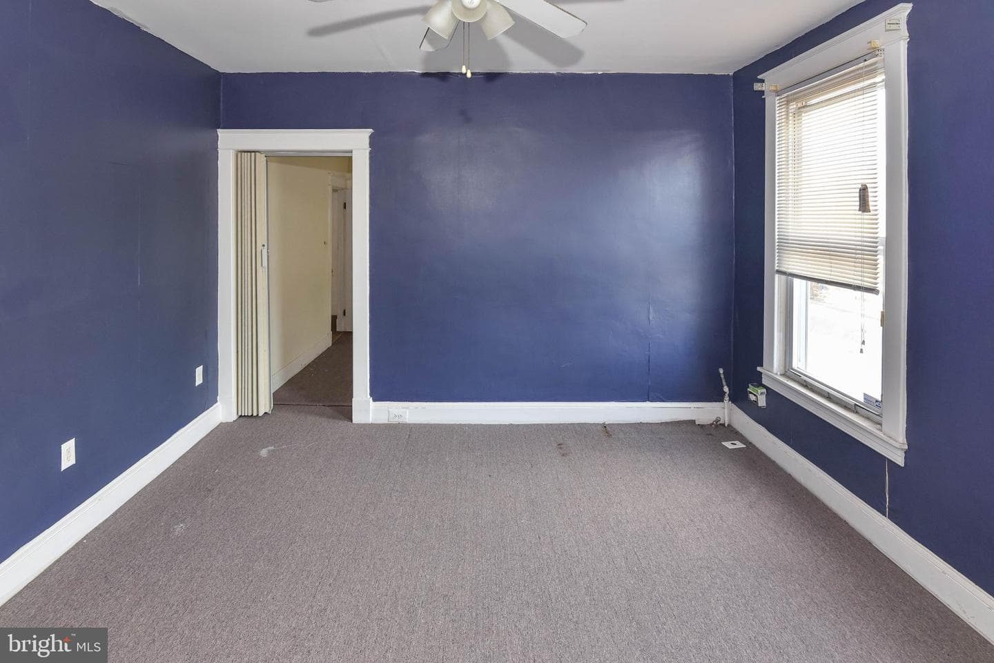 2431 E Oliver Street photo 24