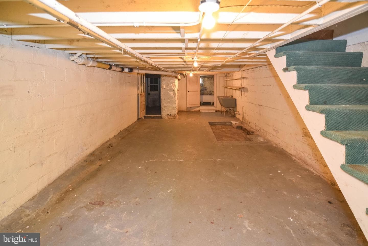 2431 E Oliver Street photo 44