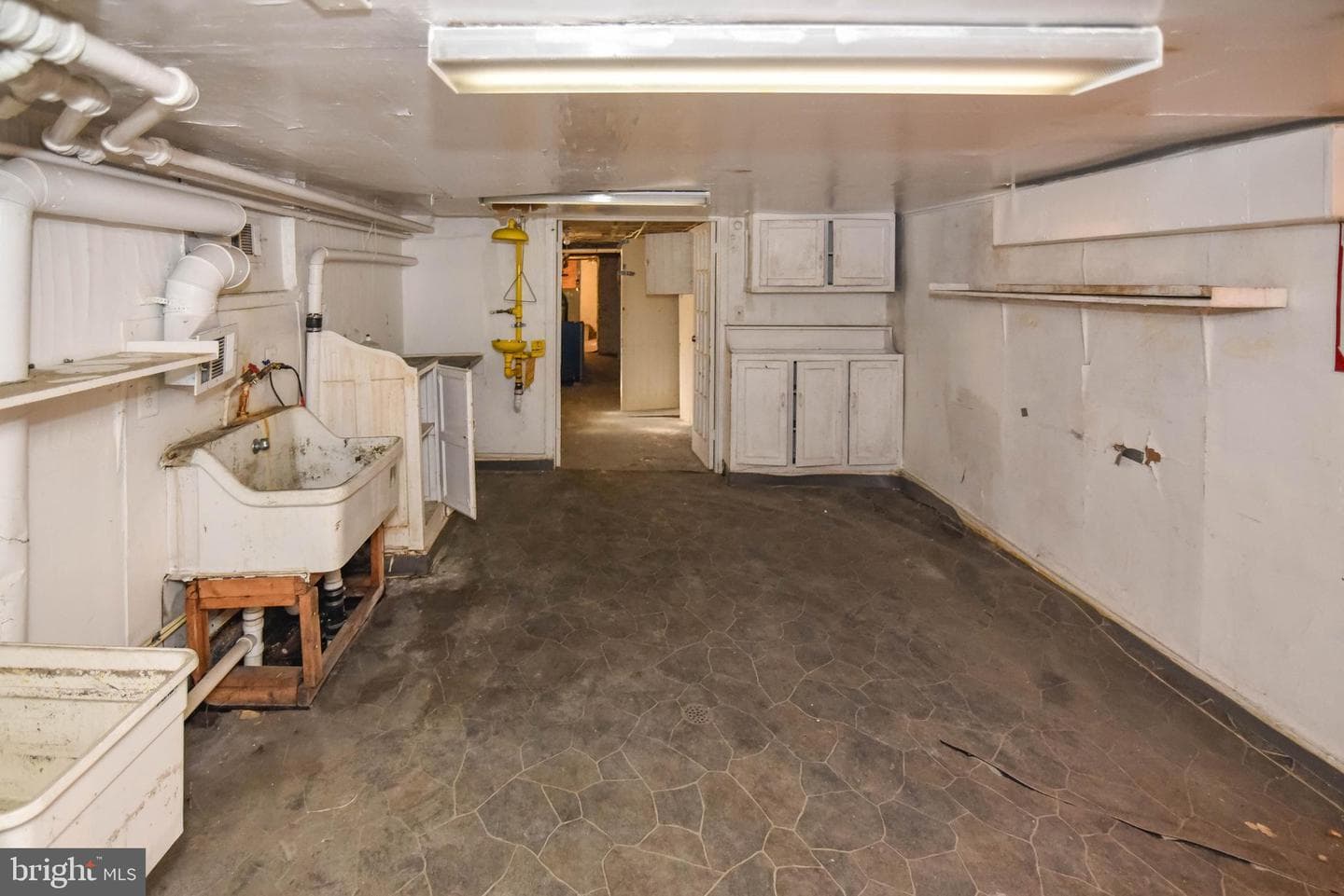 2431 E Oliver Street photo 58