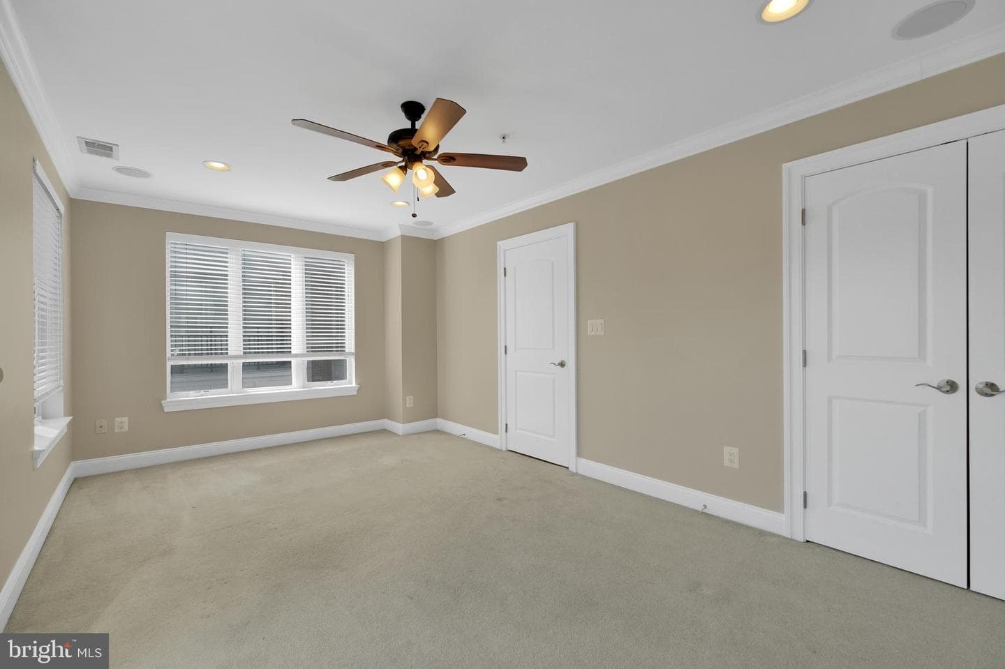 915 Valencia Court #117 photo 27