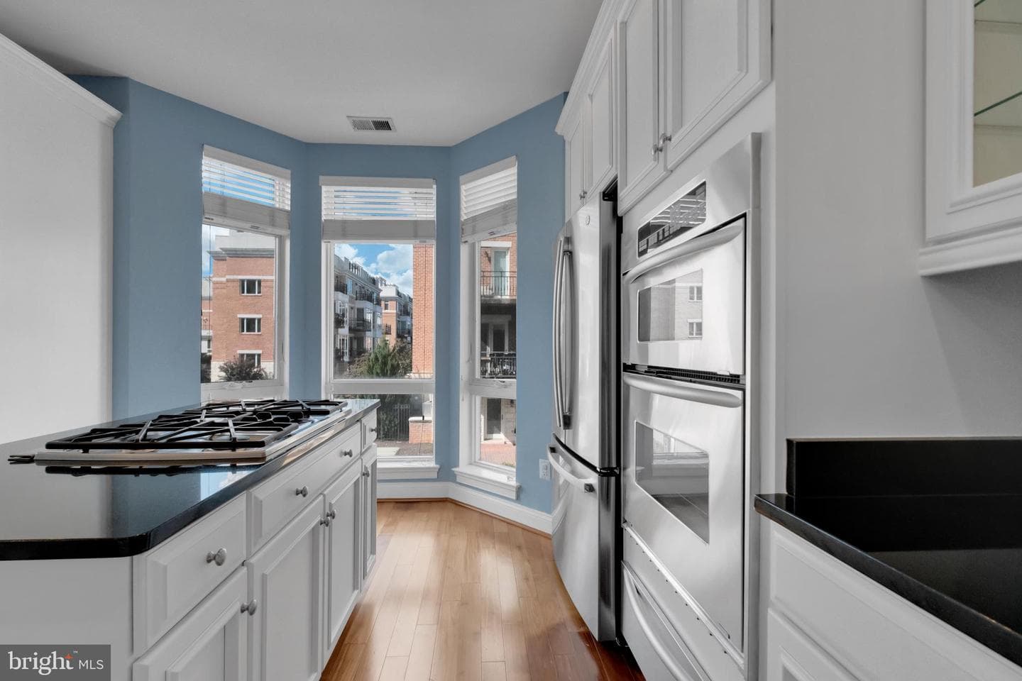 915 Valencia Court #117 photo 7