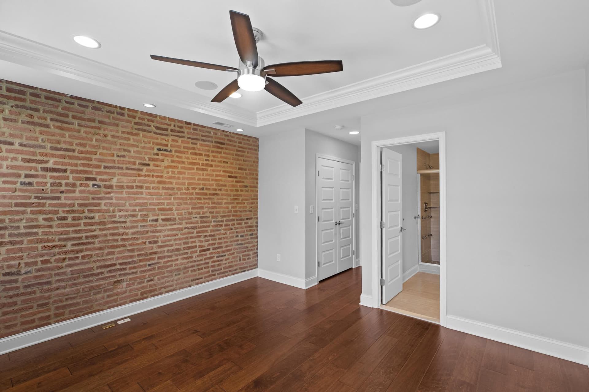 2818 E Baltimore Street photo 27