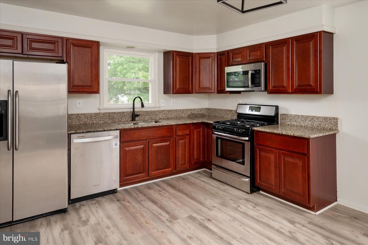 6410 Fair Oaks Ave photo 8