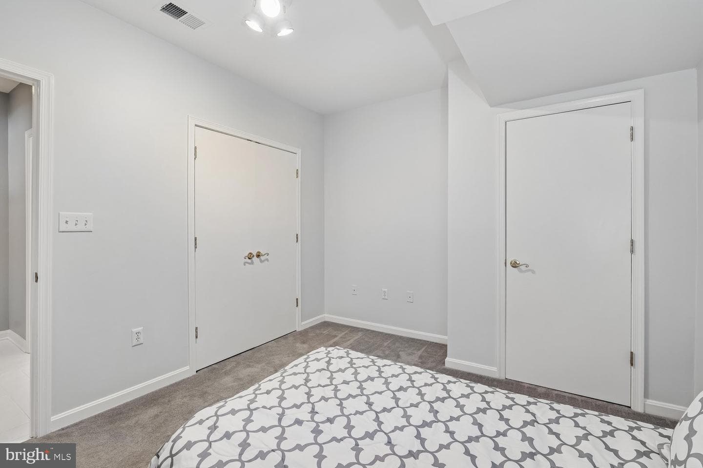 1003 Covington Street photo 50