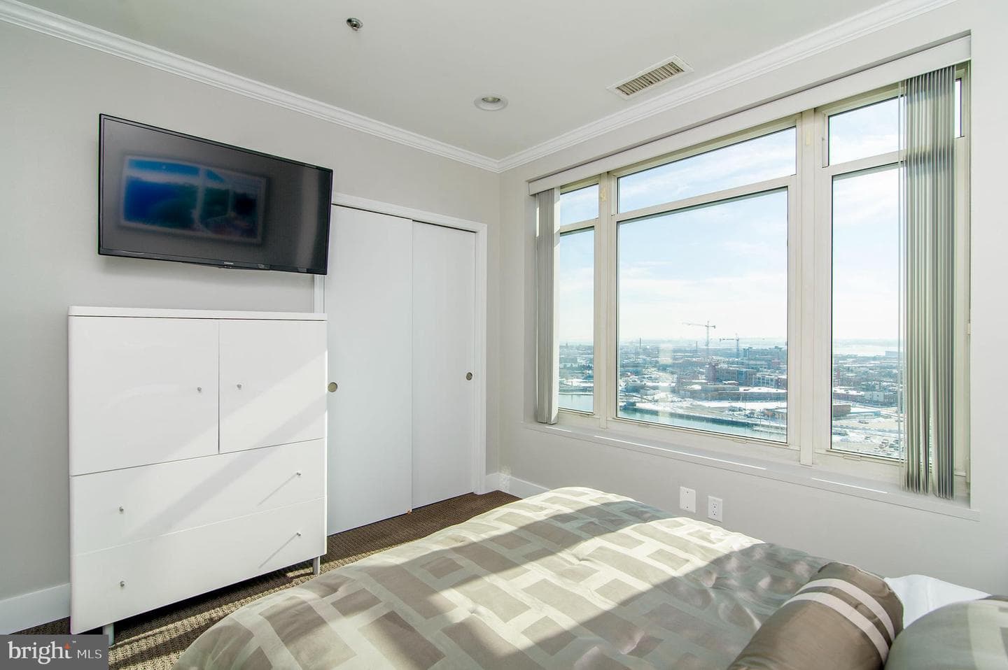 100 Harborview Drive #1610 photo 26