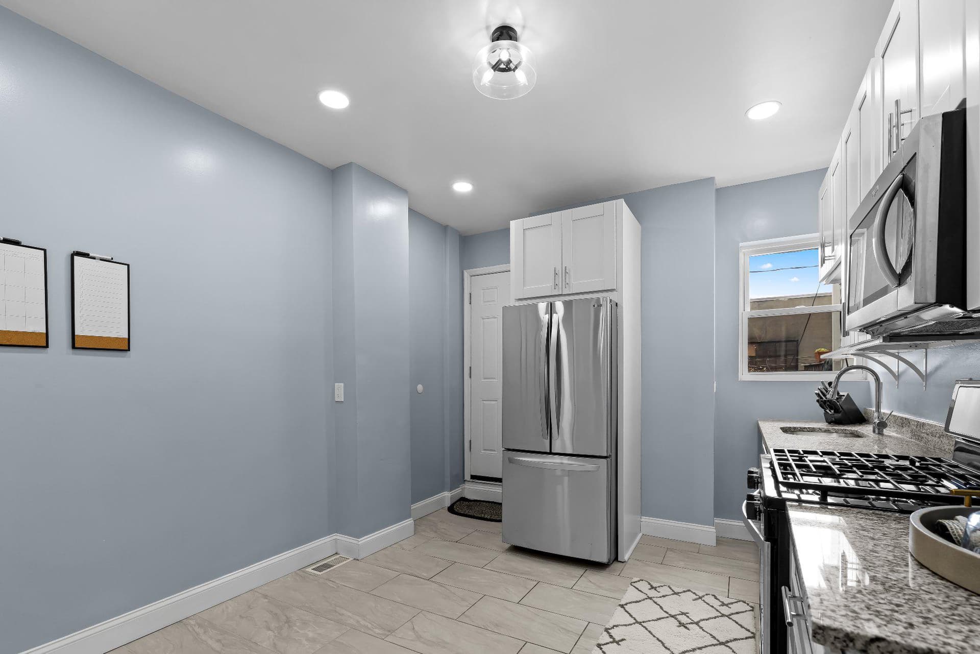 411 W 23rd Street photo 12