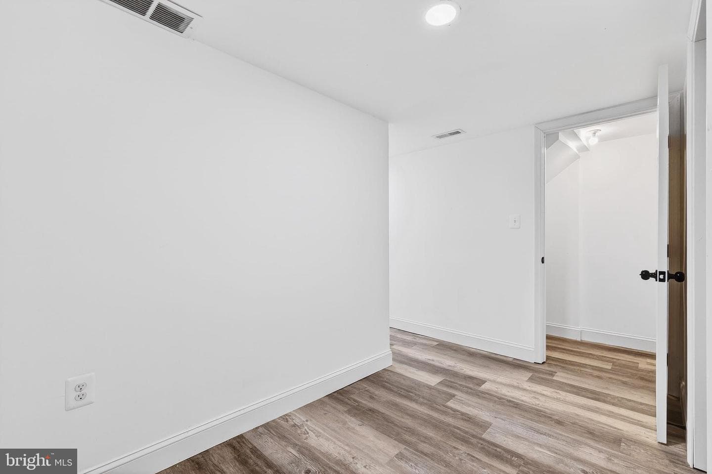 2500 W Franklin Street photo 30