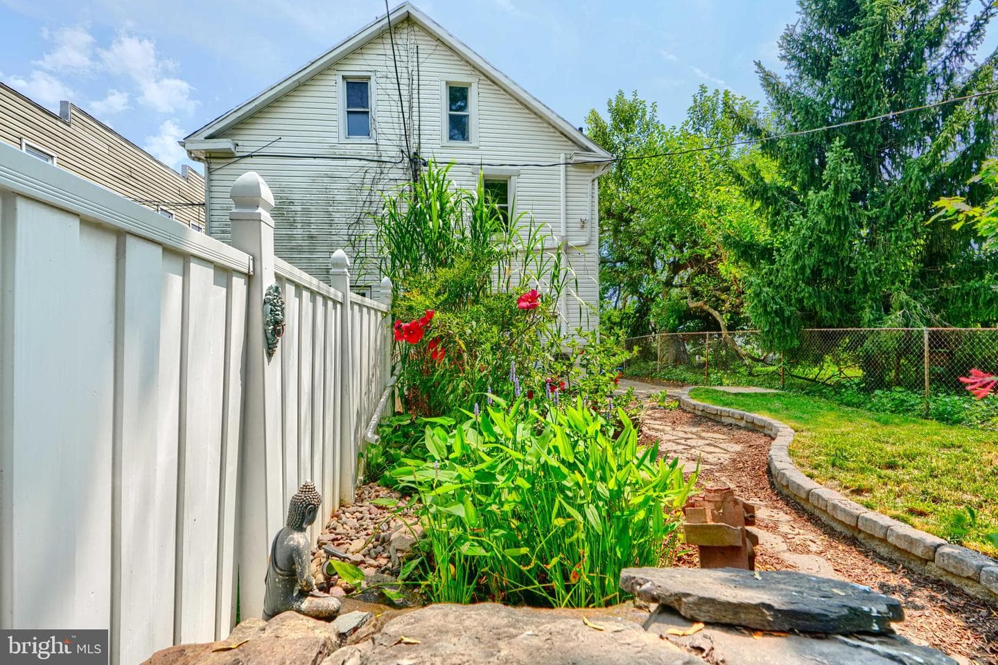1330 Morling Avenue W photo 57