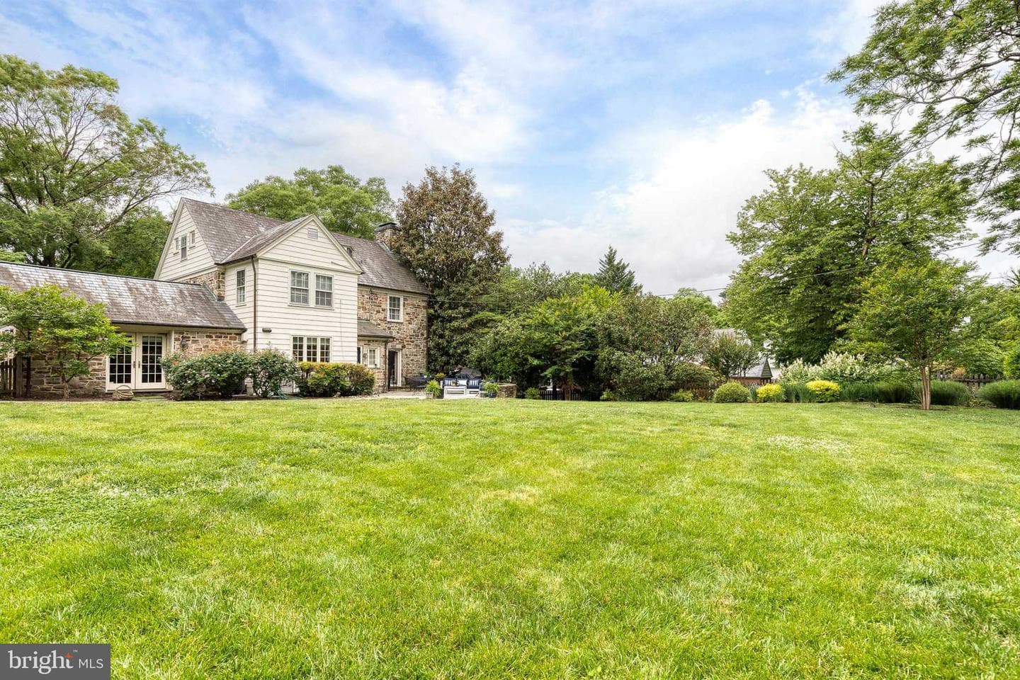 114 Castlewood Road photo 61
