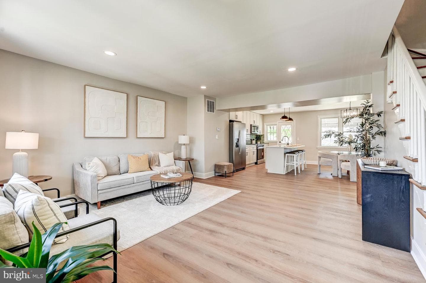 5434 Price Avenue photo 5