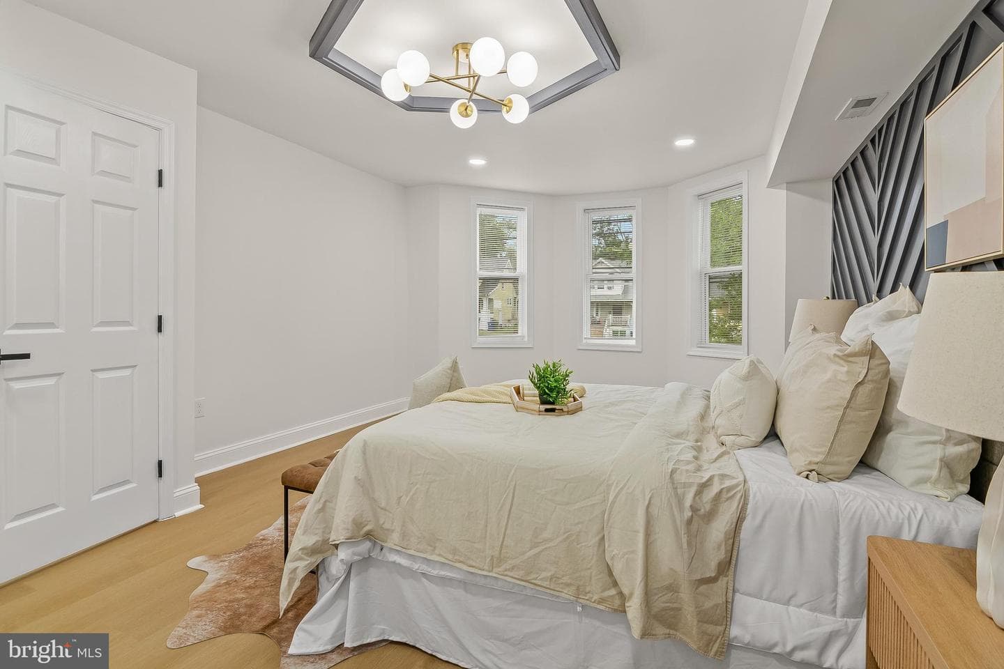 605 Woodbourne Avenue photo 29