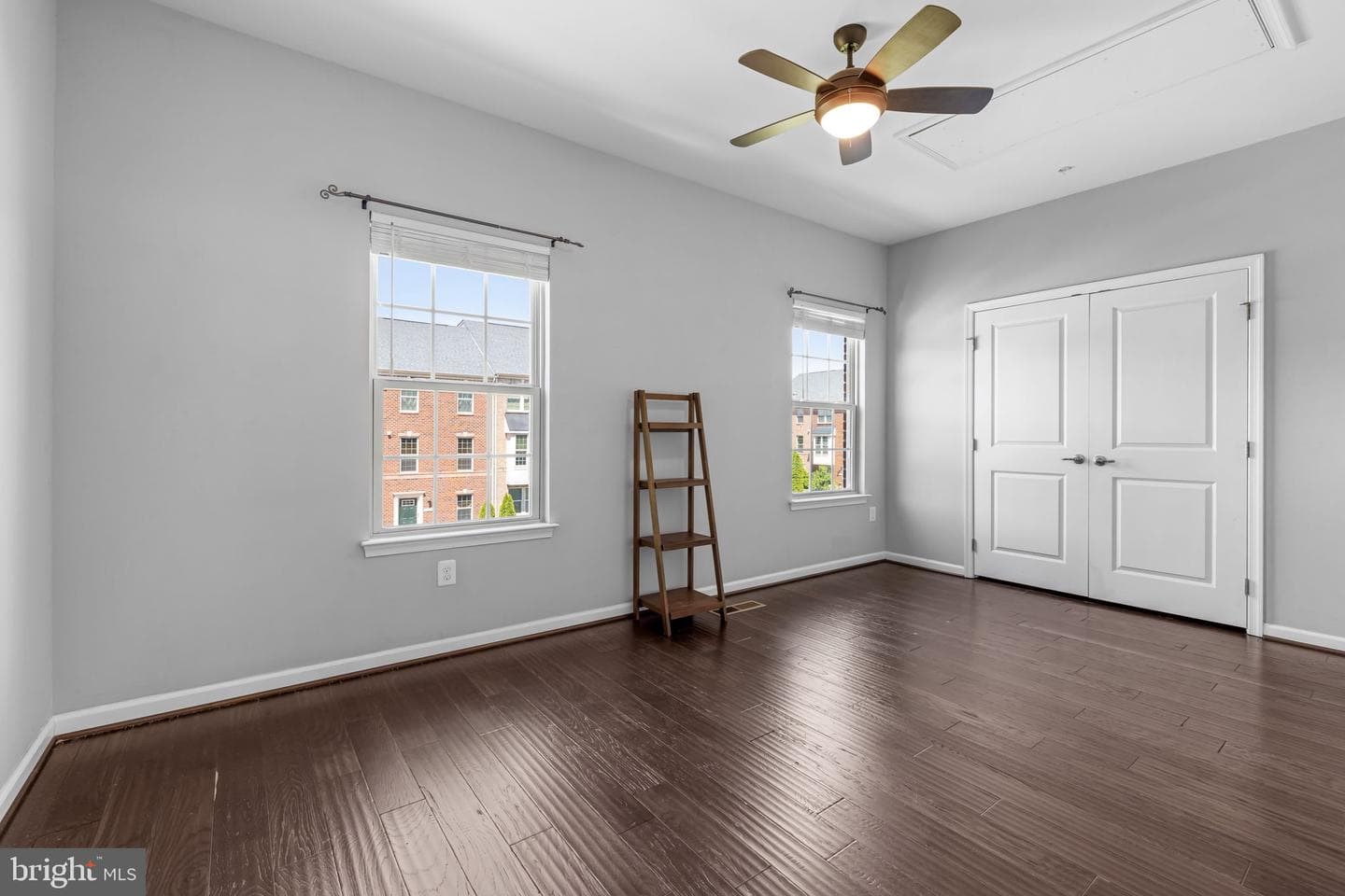 4662 Hudson Street photo 30
