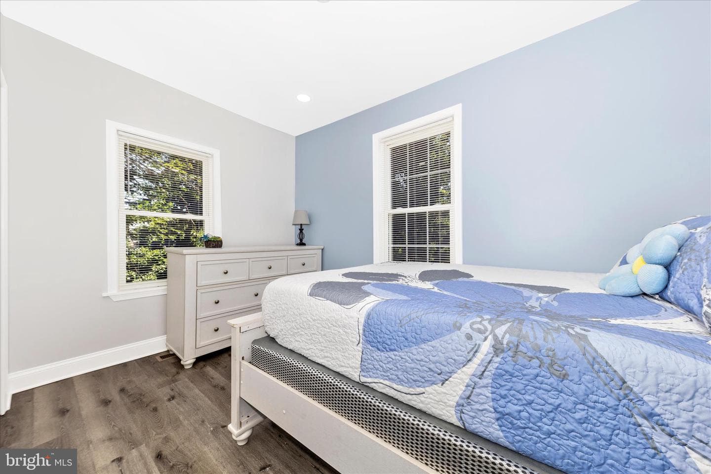 3606 W Rogers Avenue photo 29