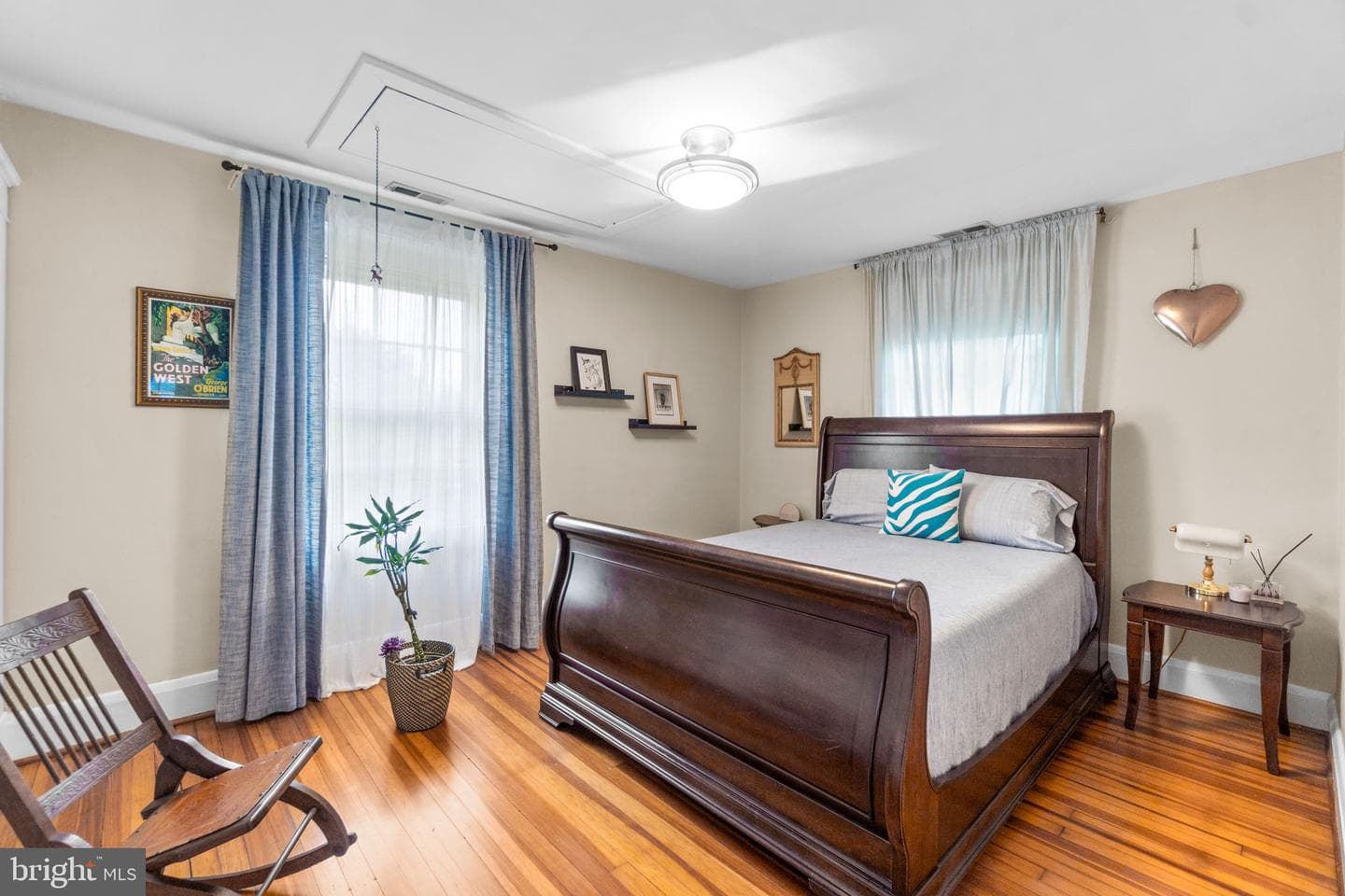 322 Saint Dunstans Road photo 22