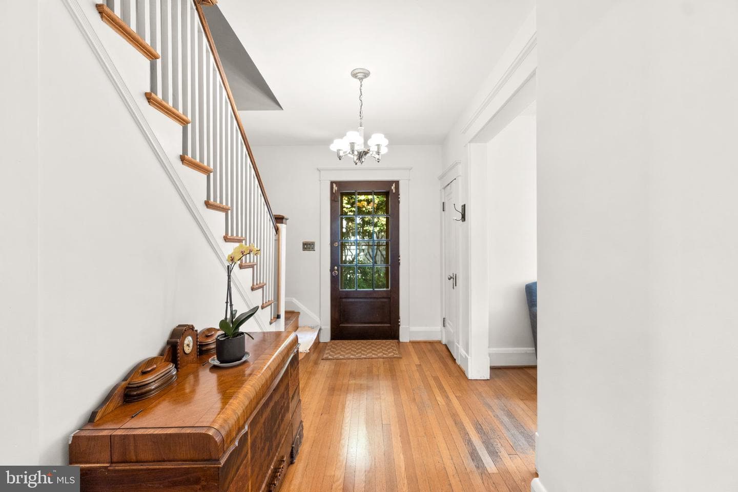 322 Saint Dunstans Road photo 3