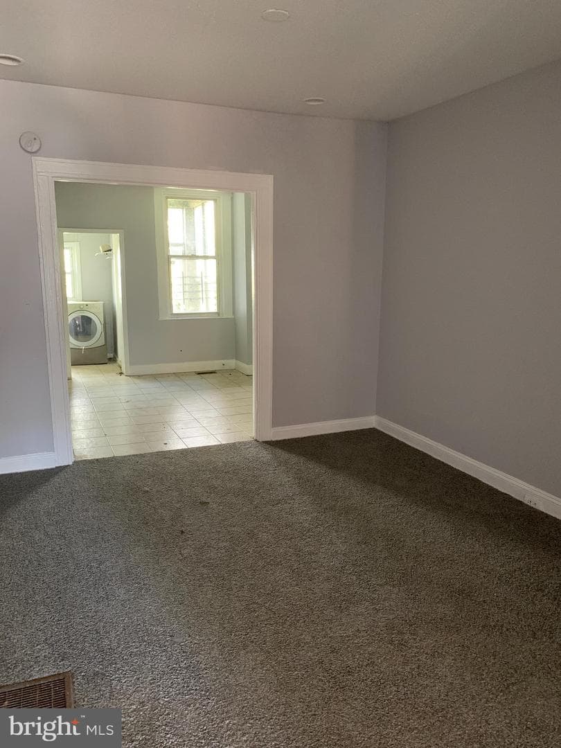 2926 Riggs Avenue photo 3