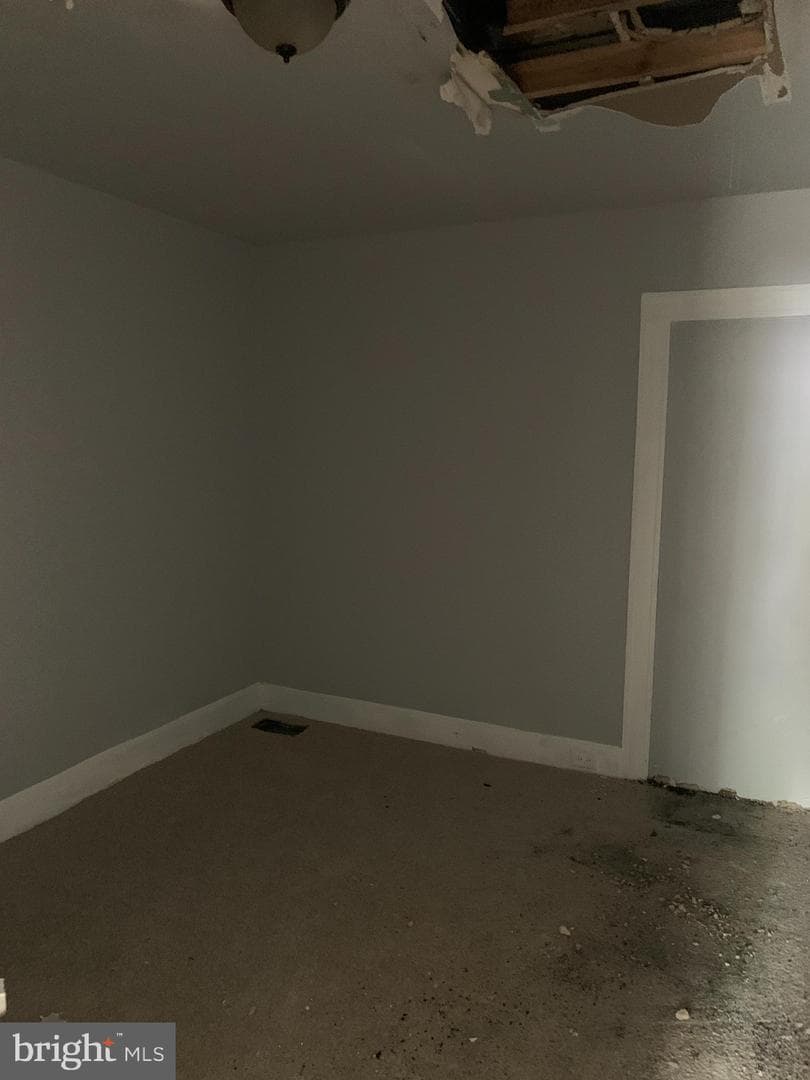 2926 Riggs Avenue photo 7