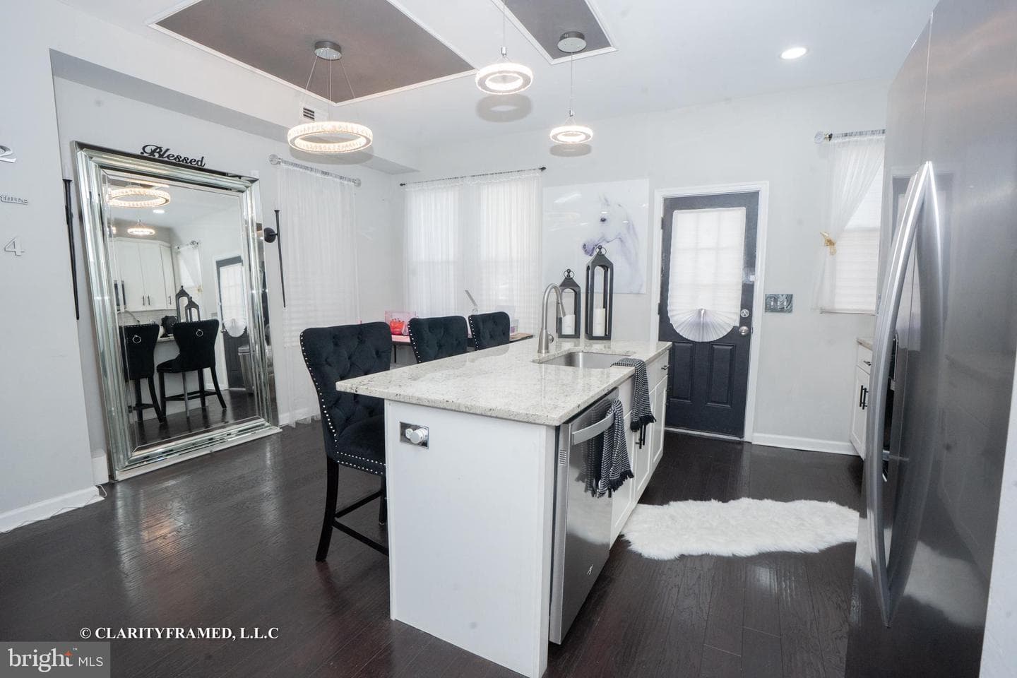 3402 W Mulberry Street photo 2