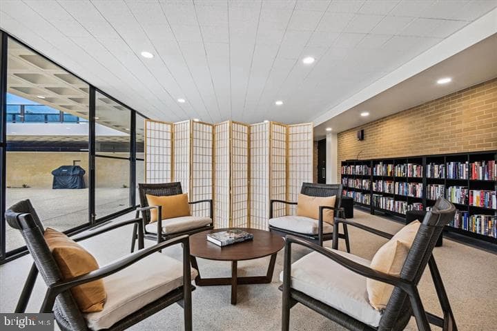 4000 N Charles Street #807 photo 25