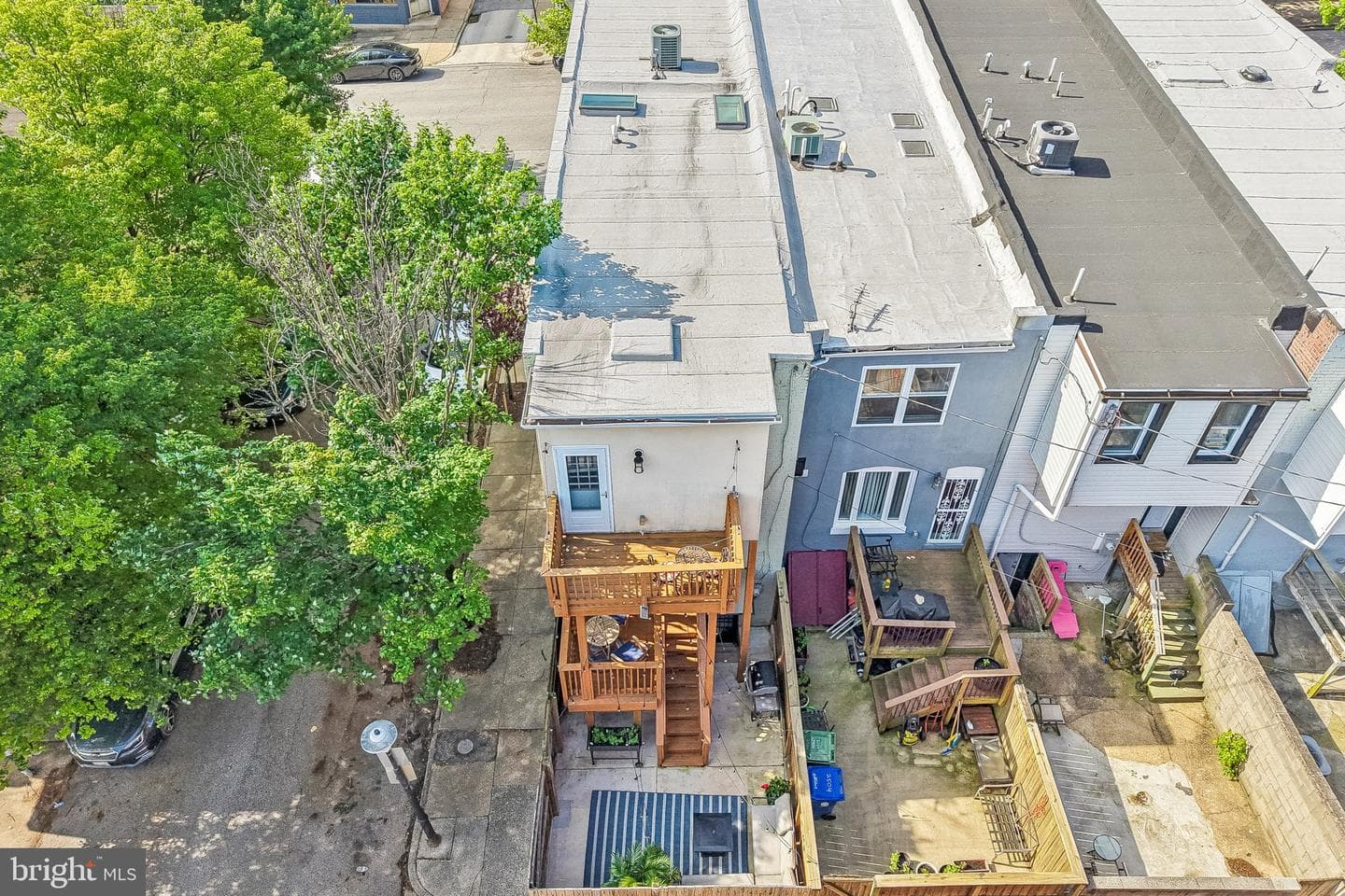 2506 E Fairmount Avenue photo 35