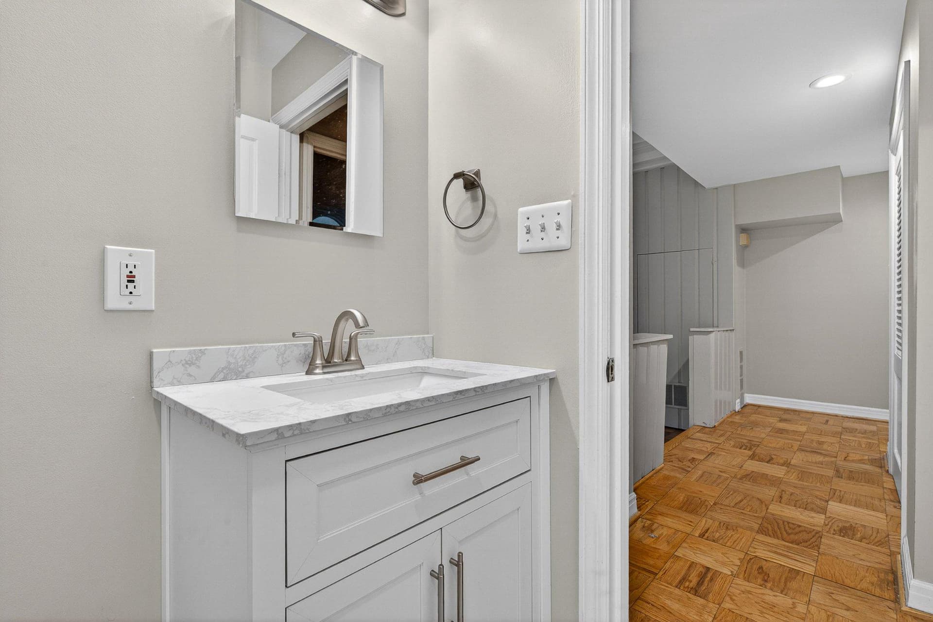 1227 Park Avenue #8 photo 16