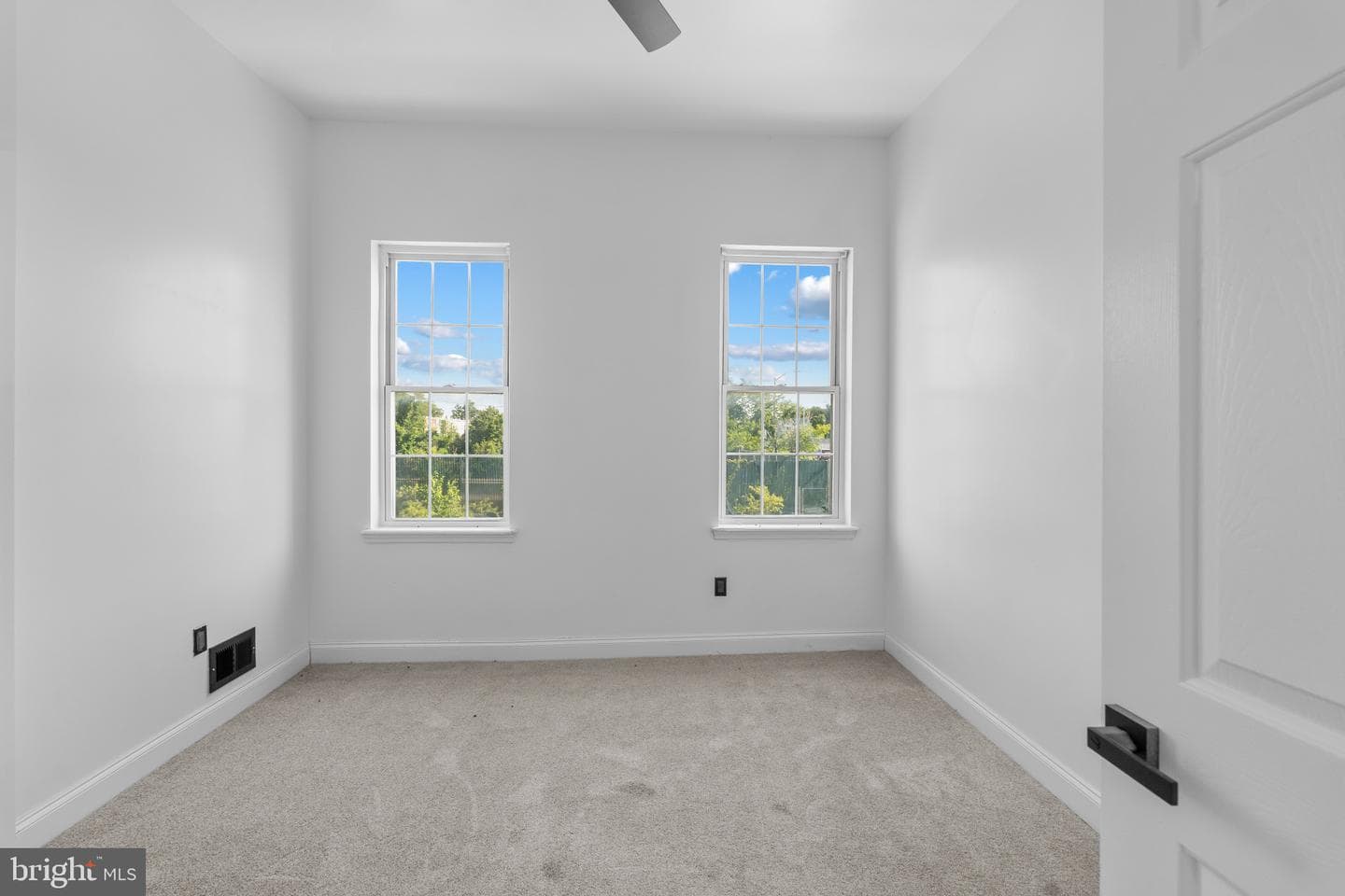 1838 Laurens St photo 17