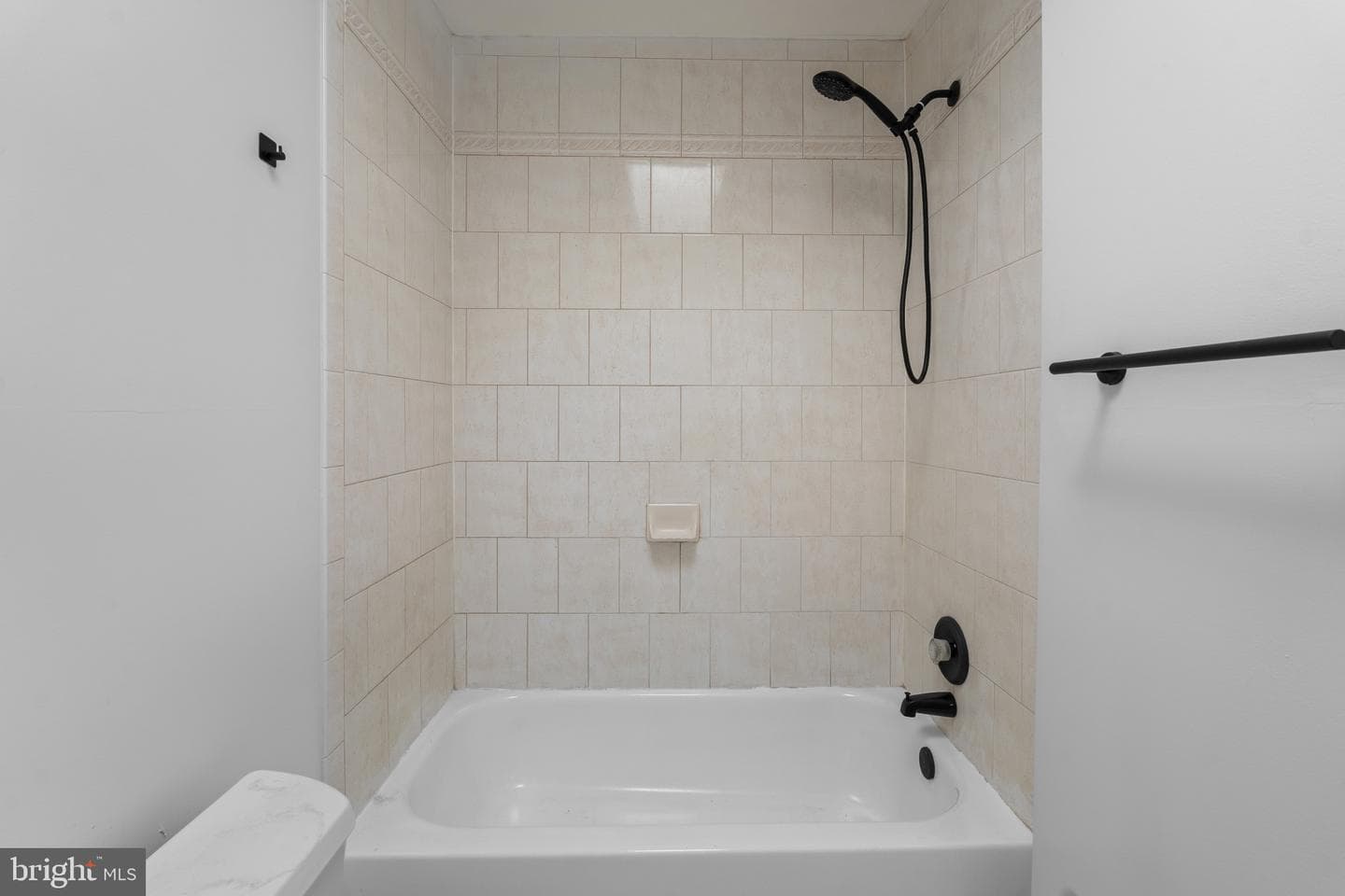 1838 Laurens St photo 25
