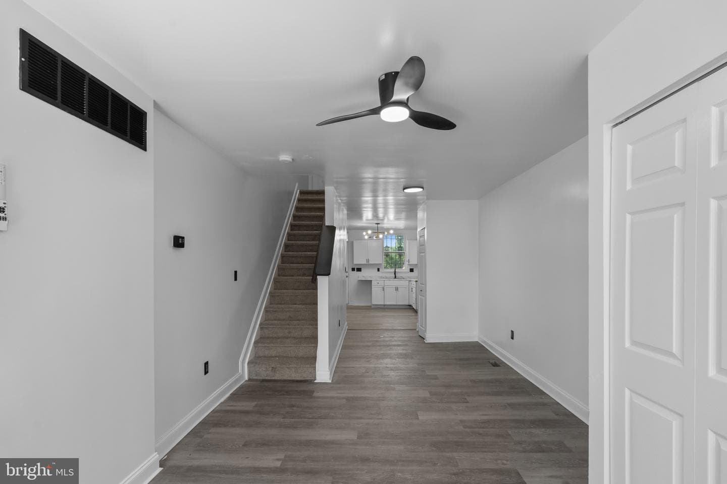1838 Laurens St photo 4