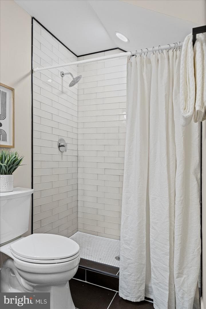 4203 Oakford Avenue photo 32