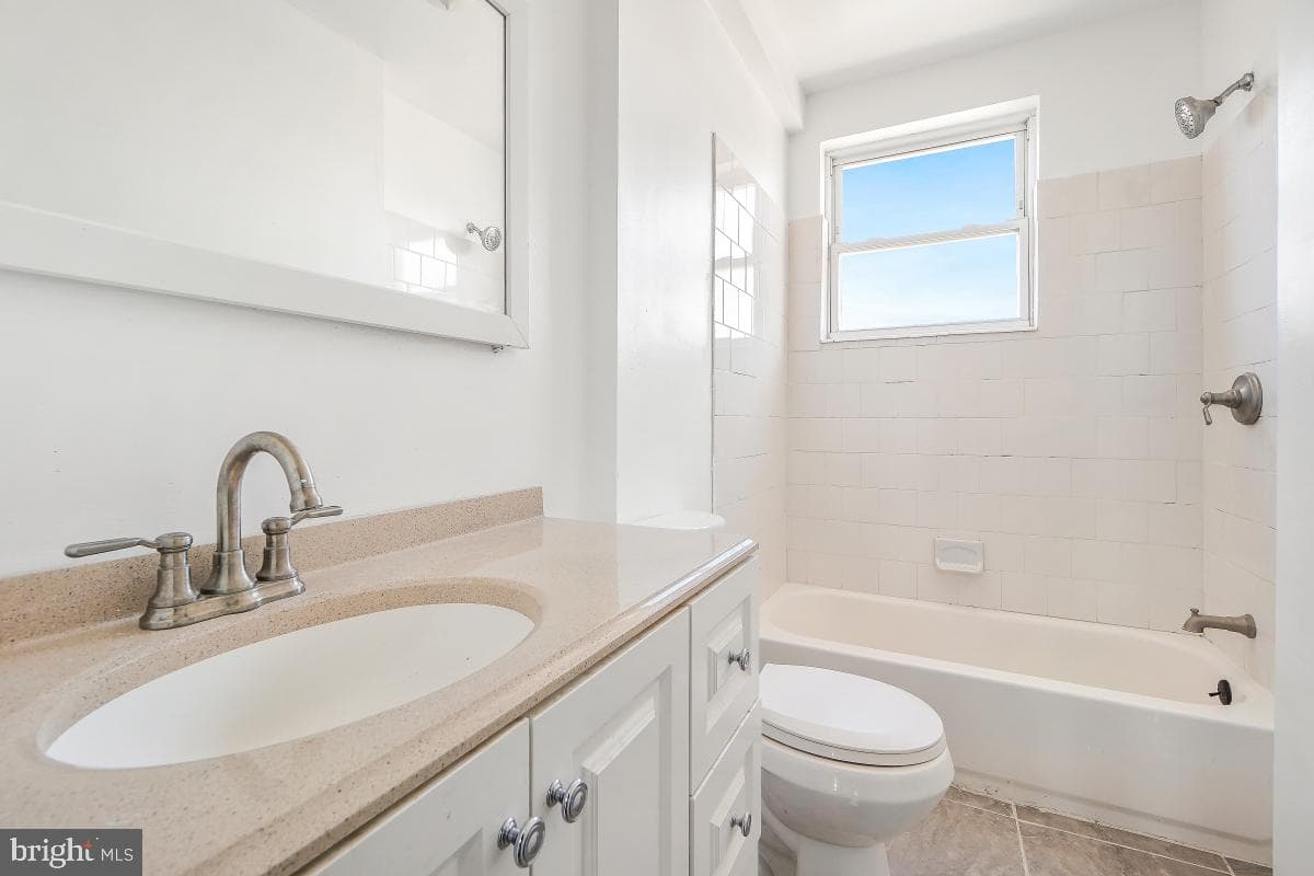 1636 N Bentalou Street photo 18